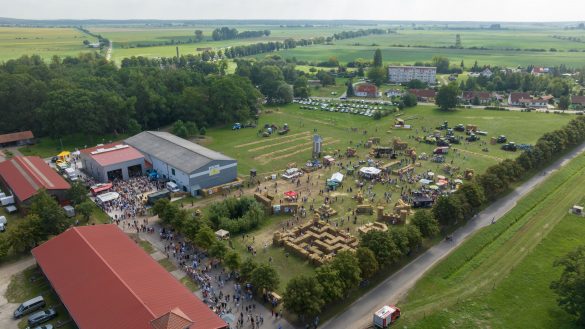 Tausende Besucher zum Strohfestival XXL auf Gut Borken